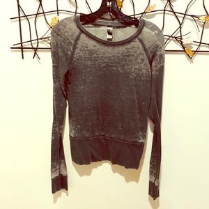 Alternative long sleeve grey top( element wash)